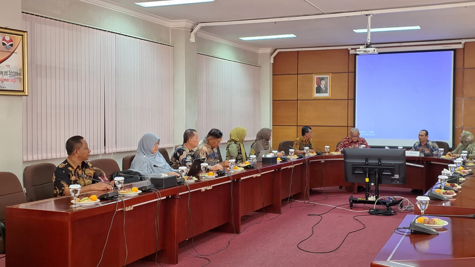 WhatsApp Image 2025-12-12 at 08.24.11 (1)