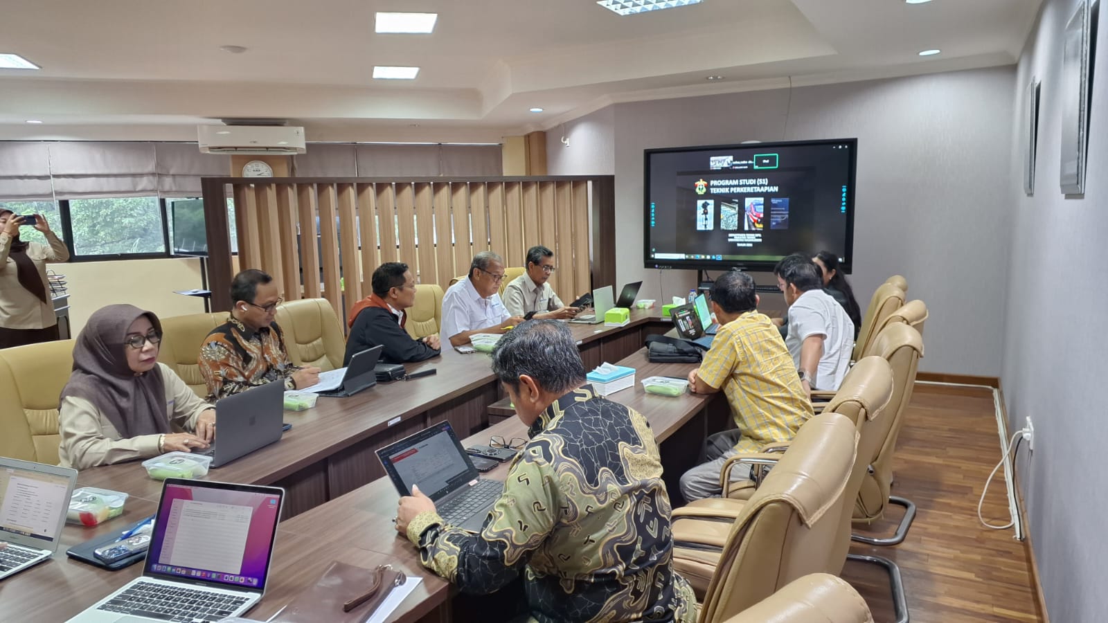 WhatsApp Image 2026-01-20 at 15.47.47 (1)